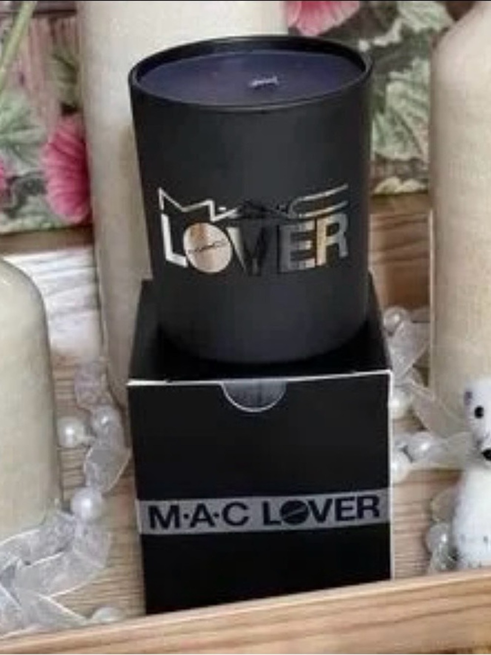 Love Black MAC LOVER Candle with White Logo - Picture 3 of 7